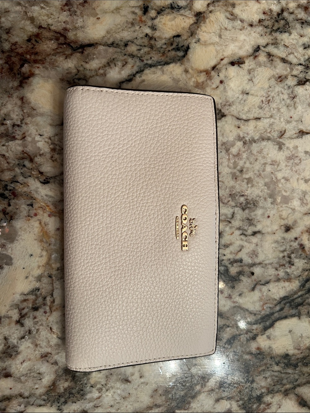 Coach Pebbled Leather Continental Wallet in cream/chalk with Gold Logo NWT